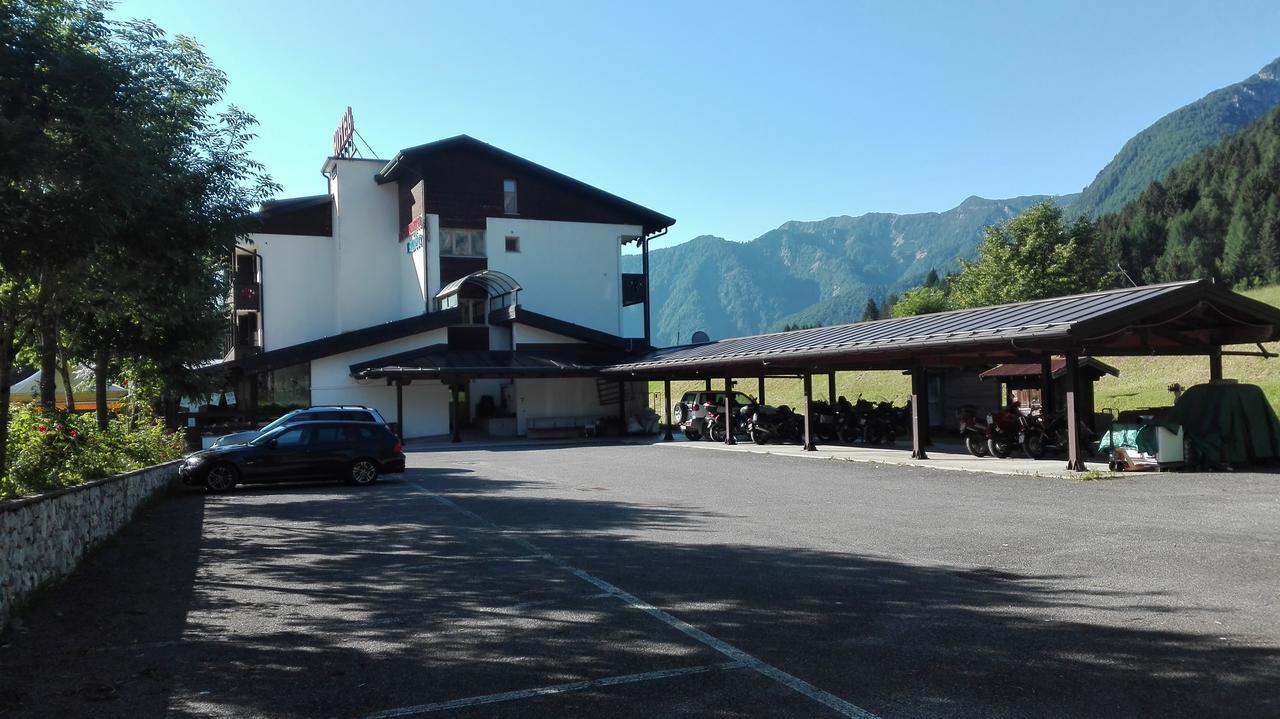 Hotel Davost Forni di Sopra Exteriér fotografie